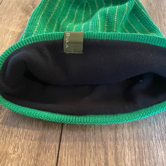 Bula made in Canada winter hat - Picture 3 of 5